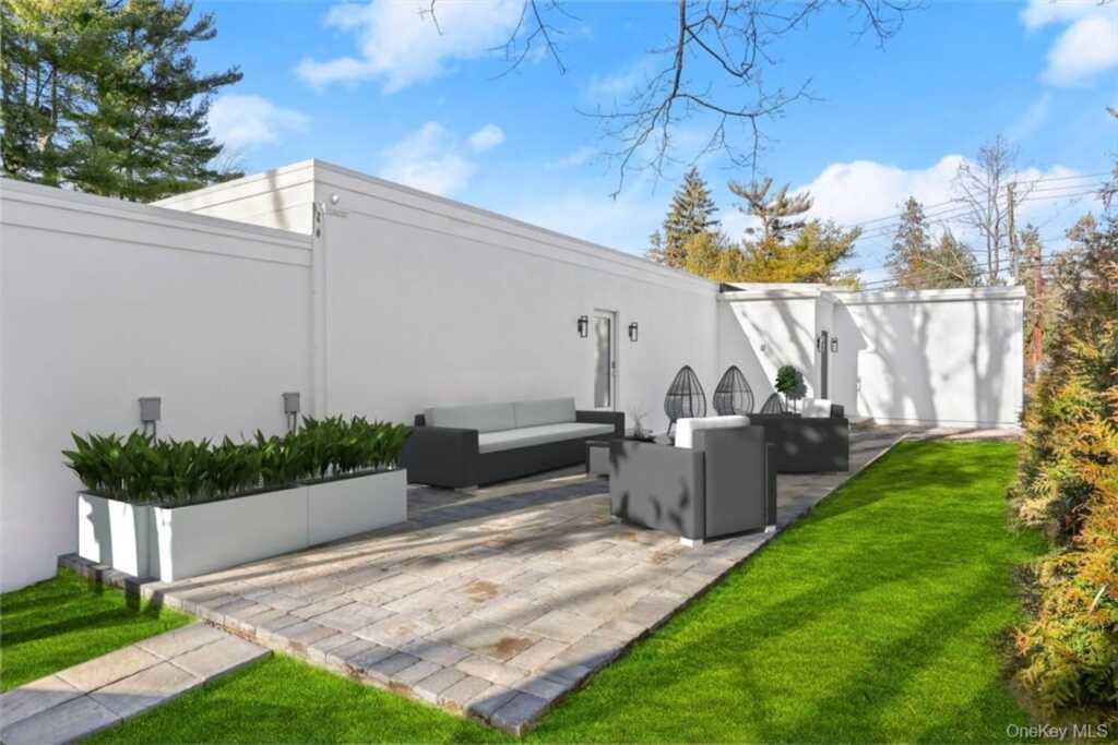 343 Purchase Street, Rye, NY 10580 - Photo 32 of 36