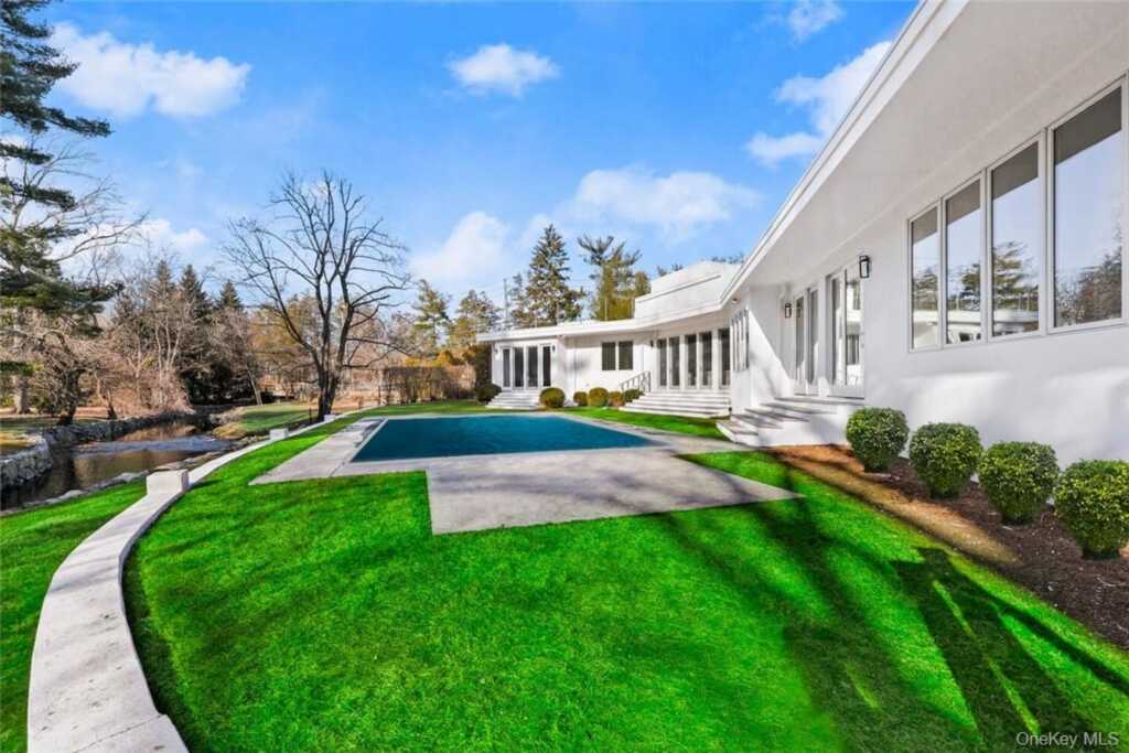 343 Purchase Street, Rye, NY 10580 - Photo 34 of 36