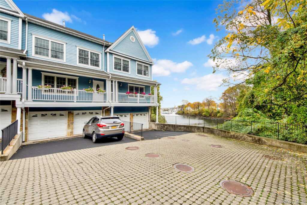 752 Pelham Road, Unit #4, New Rochelle, NY 10805