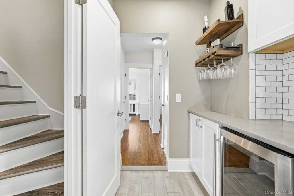 180 Fairview Avenue, Rye, NY 10573 - Photo 12 of 49