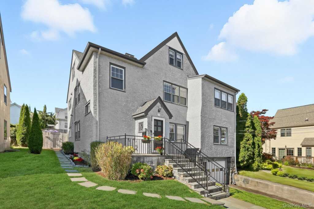 180 Fairview Avenue, Rye, NY 10573 - Photo 2 of 49