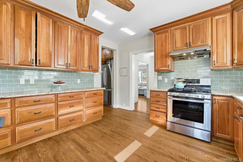 180 Fairview Avenue, Rye, NY 10573 - Photo 28 of 49