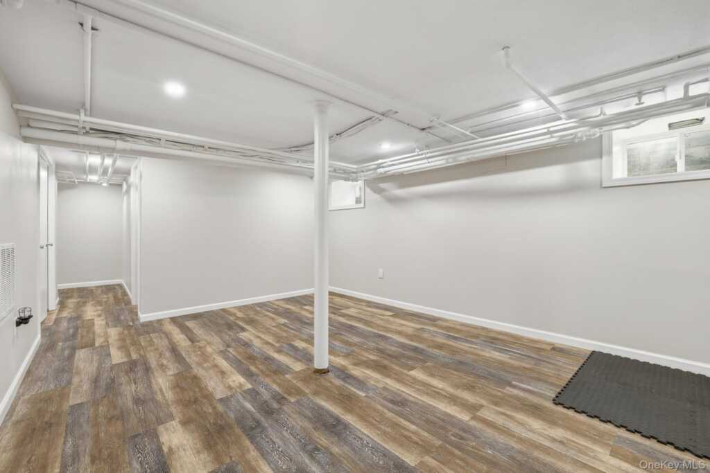 180 Fairview Avenue, Rye, NY 10573 - Photo 43 of 49