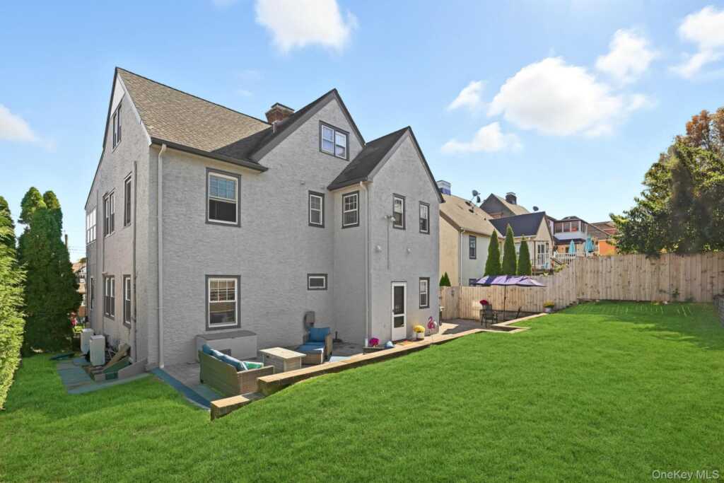 180 Fairview Avenue, Rye, NY 10573 - Photo 46 of 49