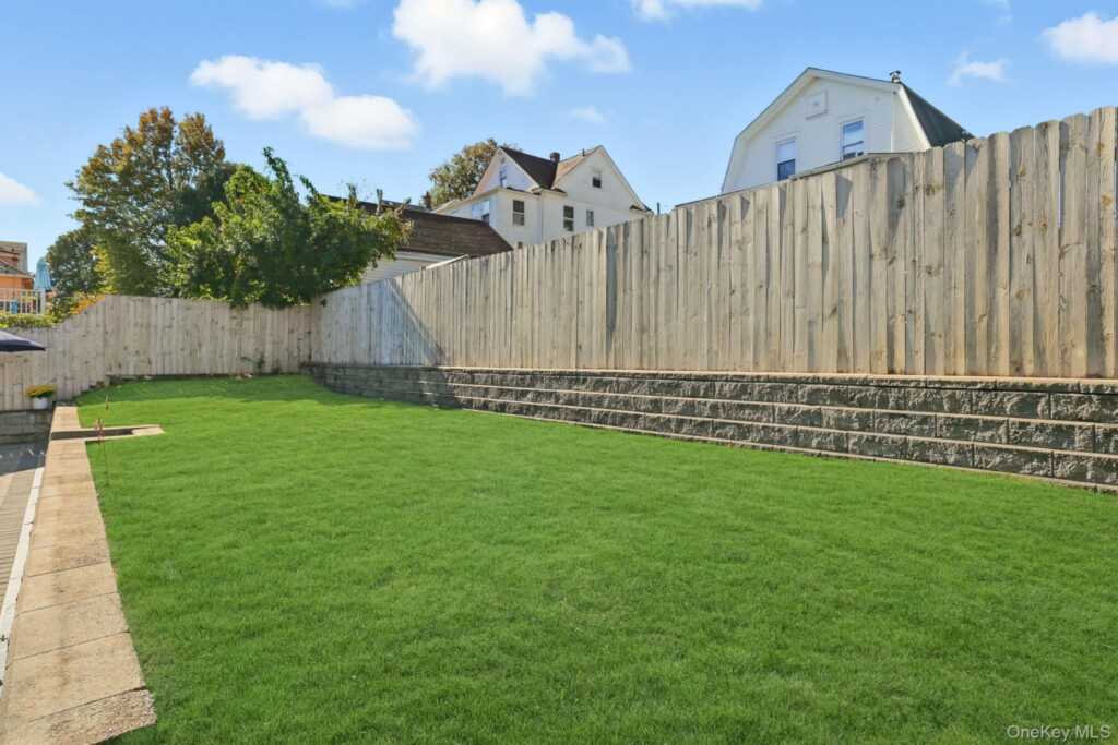 180 Fairview Avenue, Rye, NY 10573 - Photo 48 of 49