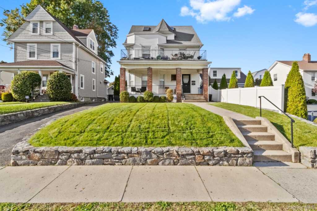 13 Hanford Street, Unit #1, New Rochelle, NY 10805