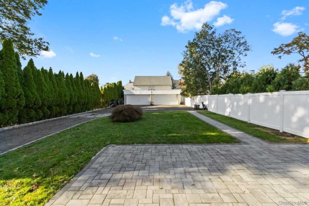 13 Hanford Street, Unit #1, New Rochelle, NY 10805 - Photo 17 of 19
