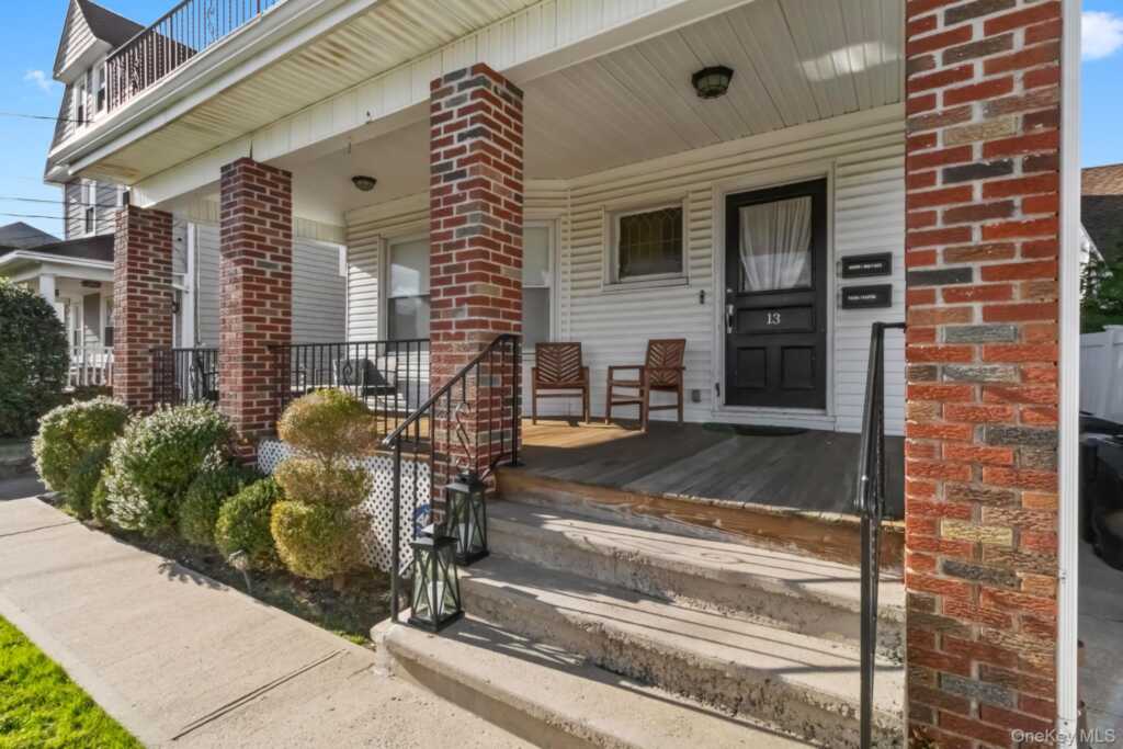 13 Hanford Street, Unit #1, New Rochelle, NY 10805 - Photo 2 of 19