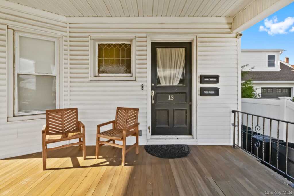 13 Hanford Street, Unit #1, New Rochelle, NY 10805 - Photo 3 of 19