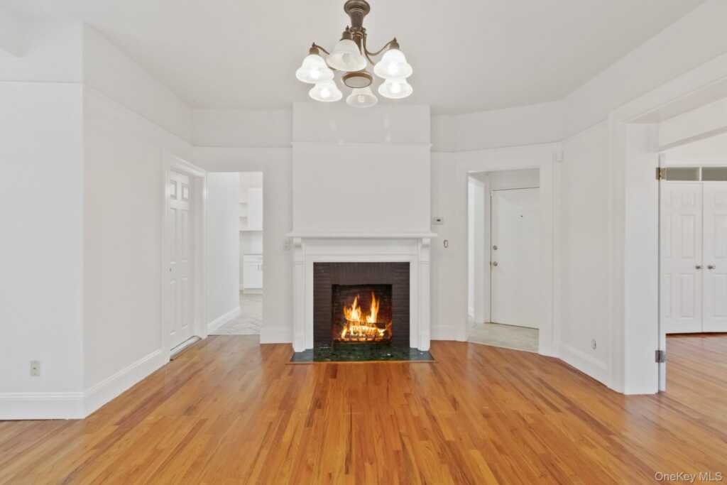13 Hanford Street, Unit #1, New Rochelle, NY 10805 - Photo 8 of 19