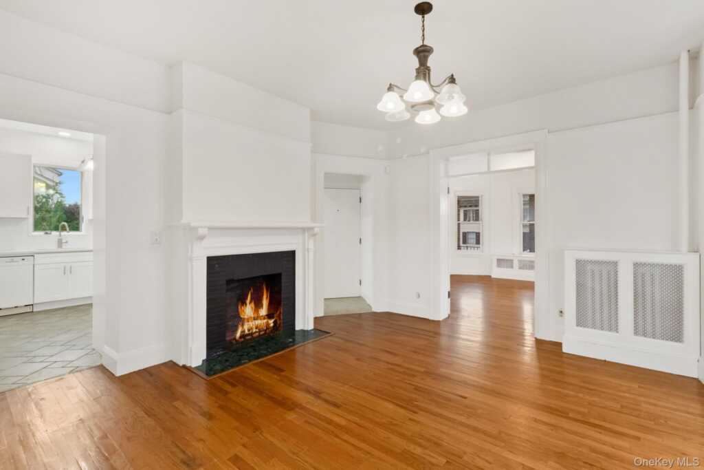 13 Hanford Street, Unit #1, New Rochelle, NY 10805 - Photo 9 of 19