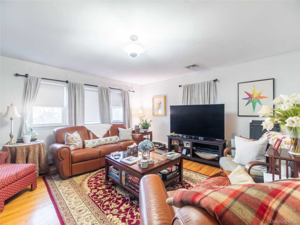 130 Spring Street, Rye, NY 10573 - Photo 13 of 20