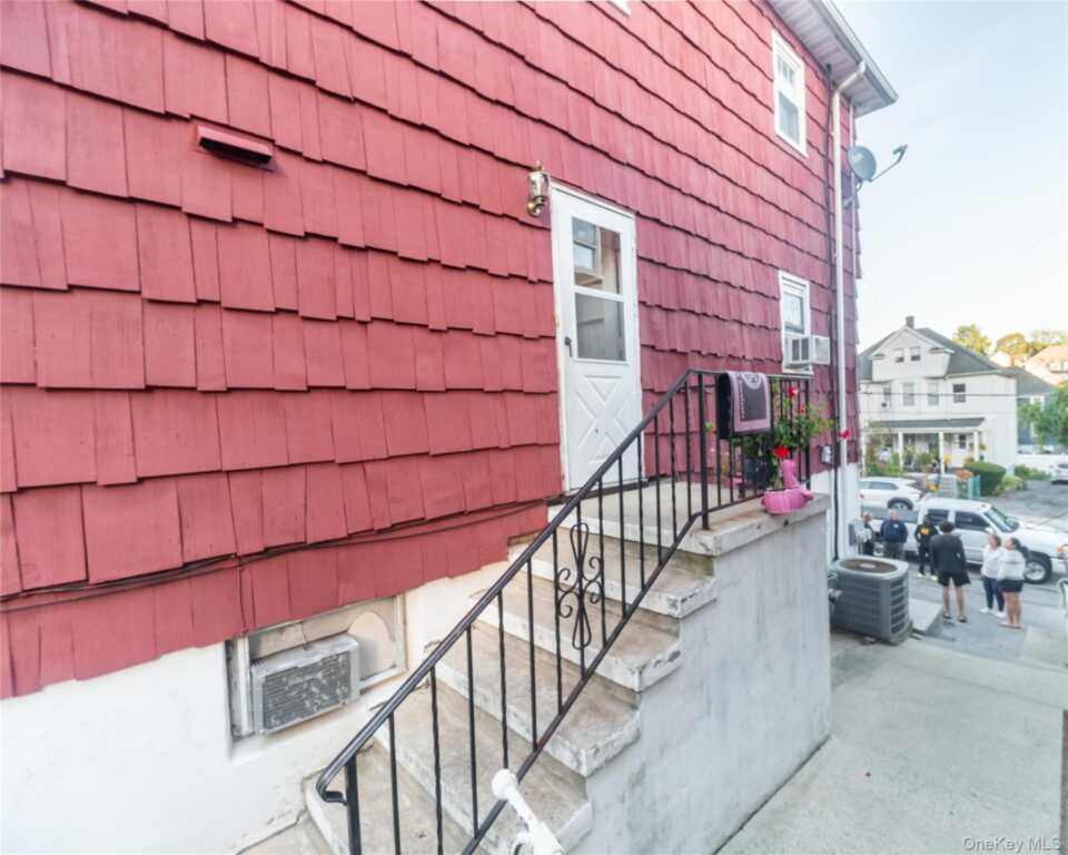 130 Spring Street, Rye, NY 10573 - Photo 2 of 20