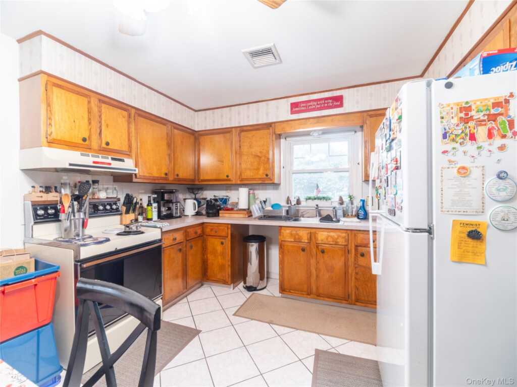 130 Spring Street, Rye, NY 10573 - Photo 8 of 20