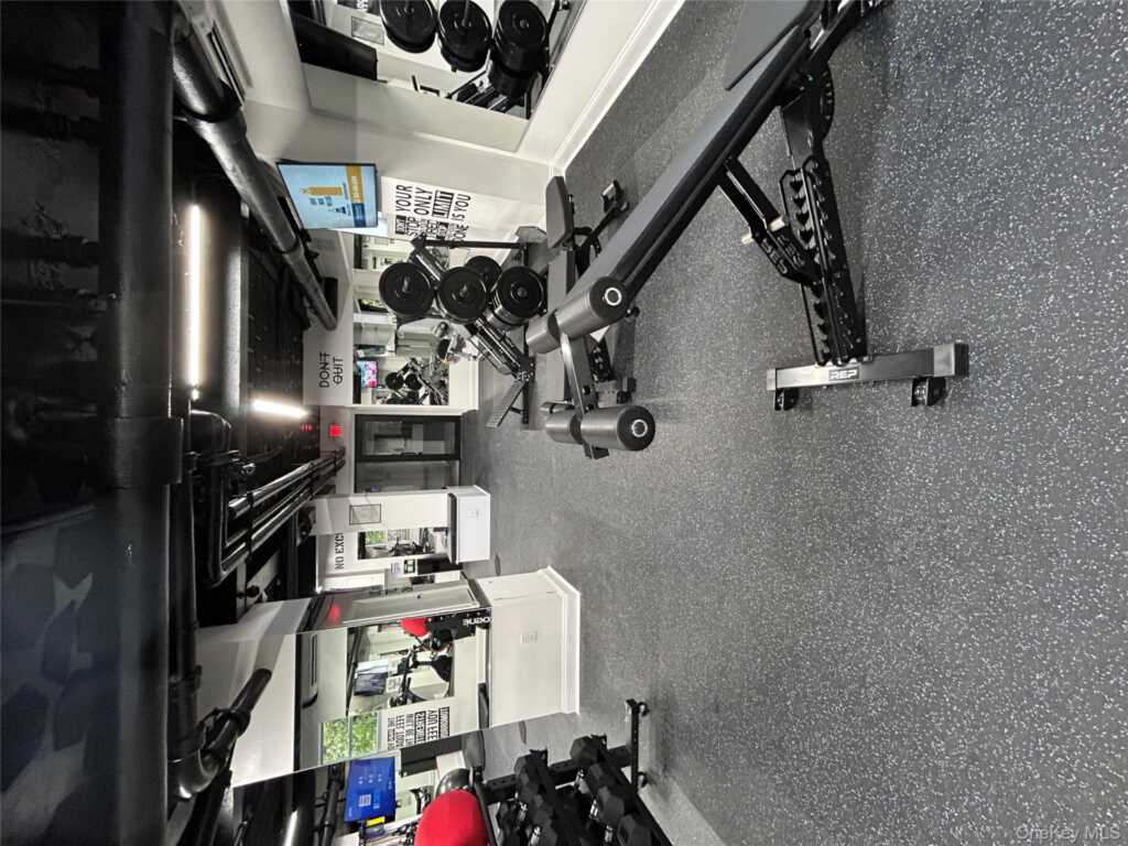 210 Pelham Road, Unit #5P, New Rochelle, NY 10805 - Photo 11 of 18