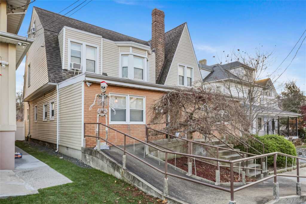 108 Van Guilder Avenue, New Rochelle, NY 10801