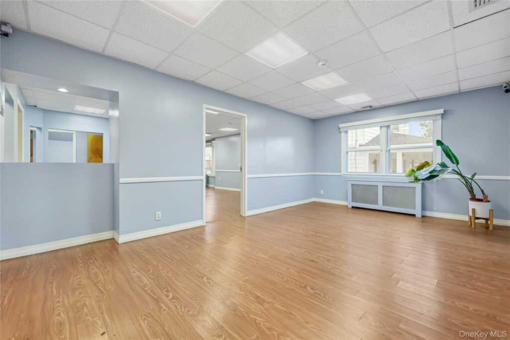 108 Van Guilder Avenue, New Rochelle, NY 10801 - Photo 23 of 41