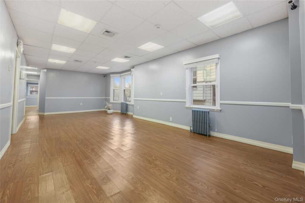 108 Van Guilder Avenue, New Rochelle, NY 10801 - Photo 24 of 41