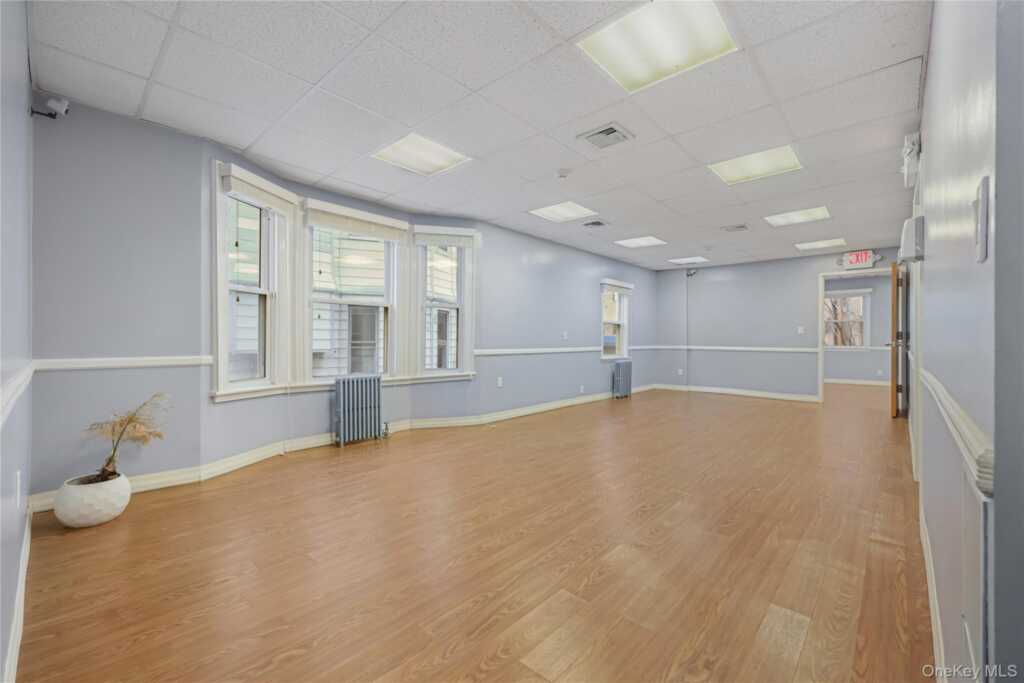 108 Van Guilder Avenue, New Rochelle, NY 10801 - Photo 26 of 41