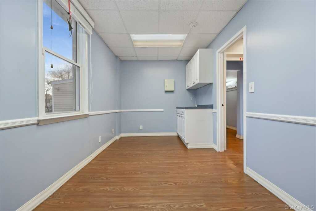 108 Van Guilder Avenue, New Rochelle, NY 10801 - Photo 36 of 41