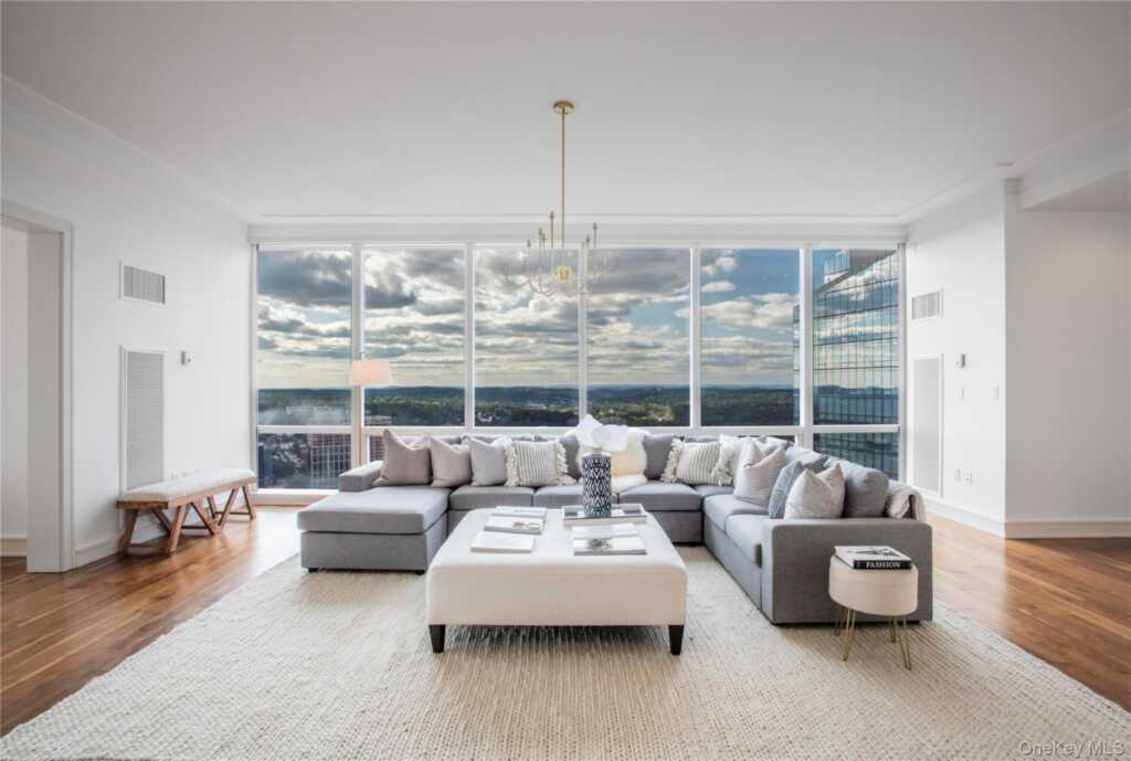 1 Renaissance Square, Unit #PH4CD, White Plains, NY 10601 - Photo 3 of 24