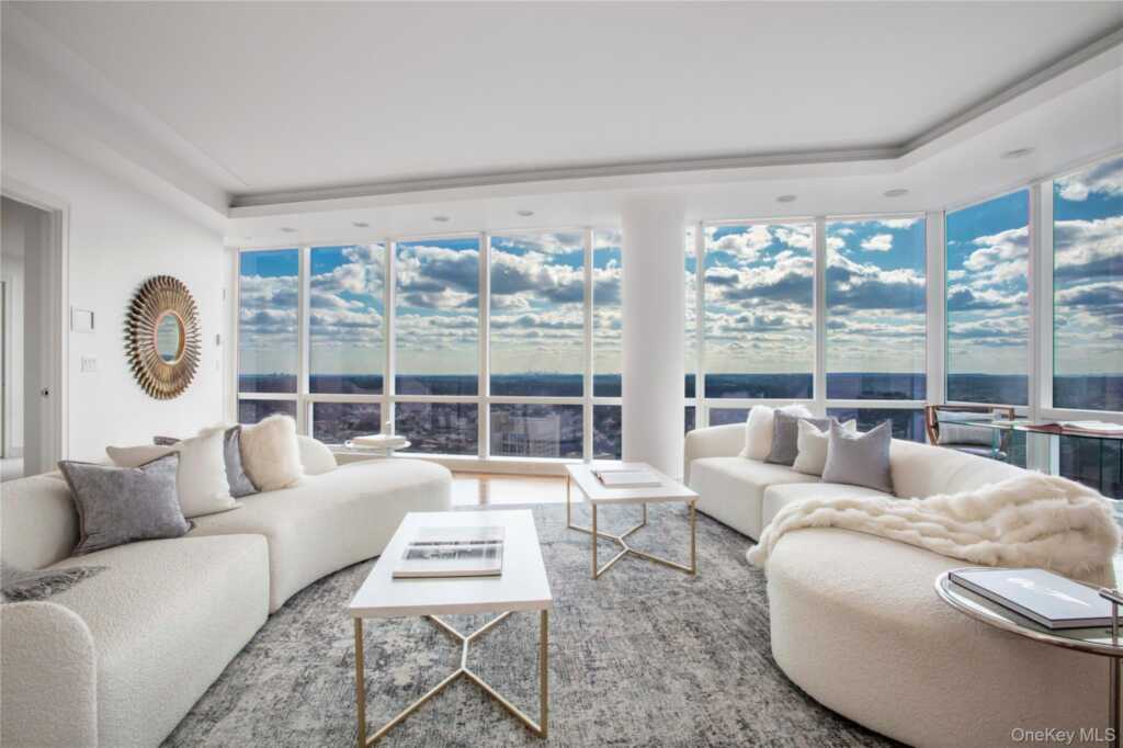 1 Renaissance Square, Unit #PH4CD, White Plains, NY 10601 - Photo 4 of 24