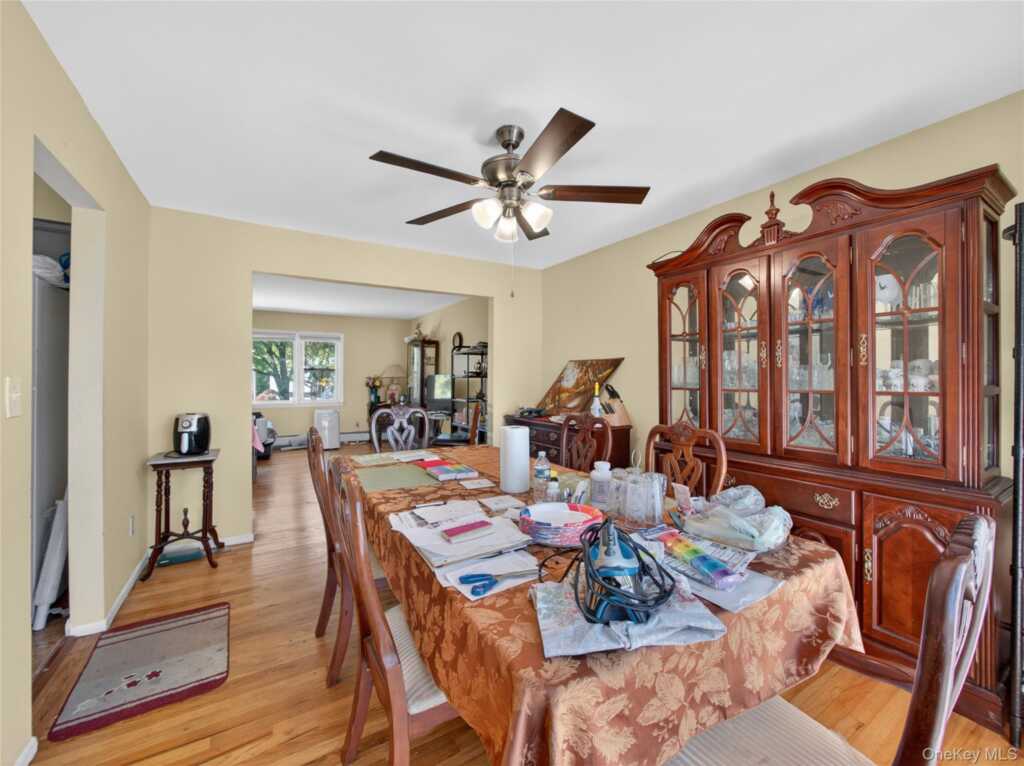 37 Carnation Drive, Nanuet, NY 10954 - Photo 11 of 38