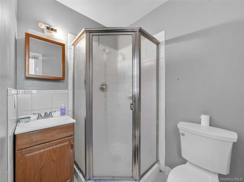 37 Carnation Drive, Nanuet, NY 10954 - Photo 17 of 38