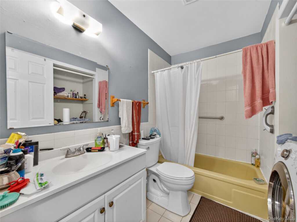 37 Carnation Drive, Nanuet, NY 10954 - Photo 20 of 38