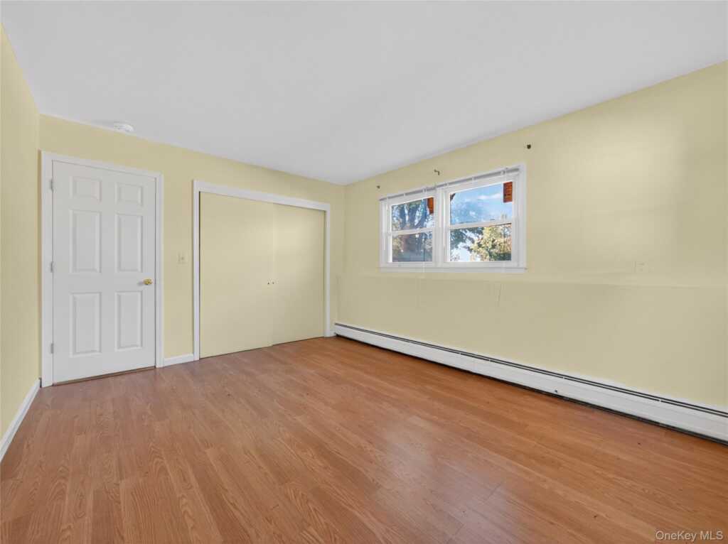 37 Carnation Drive, Nanuet, NY 10954 - Photo 24 of 38