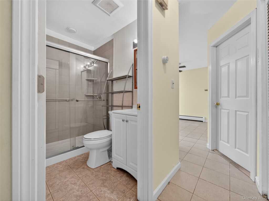 37 Carnation Drive, Nanuet, NY 10954 - Photo 25 of 38