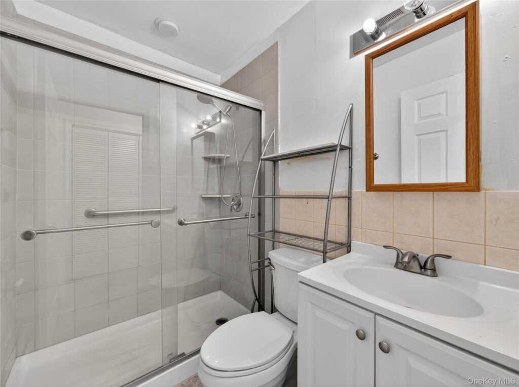 37 Carnation Drive, Nanuet, NY 10954 - Photo 26 of 38