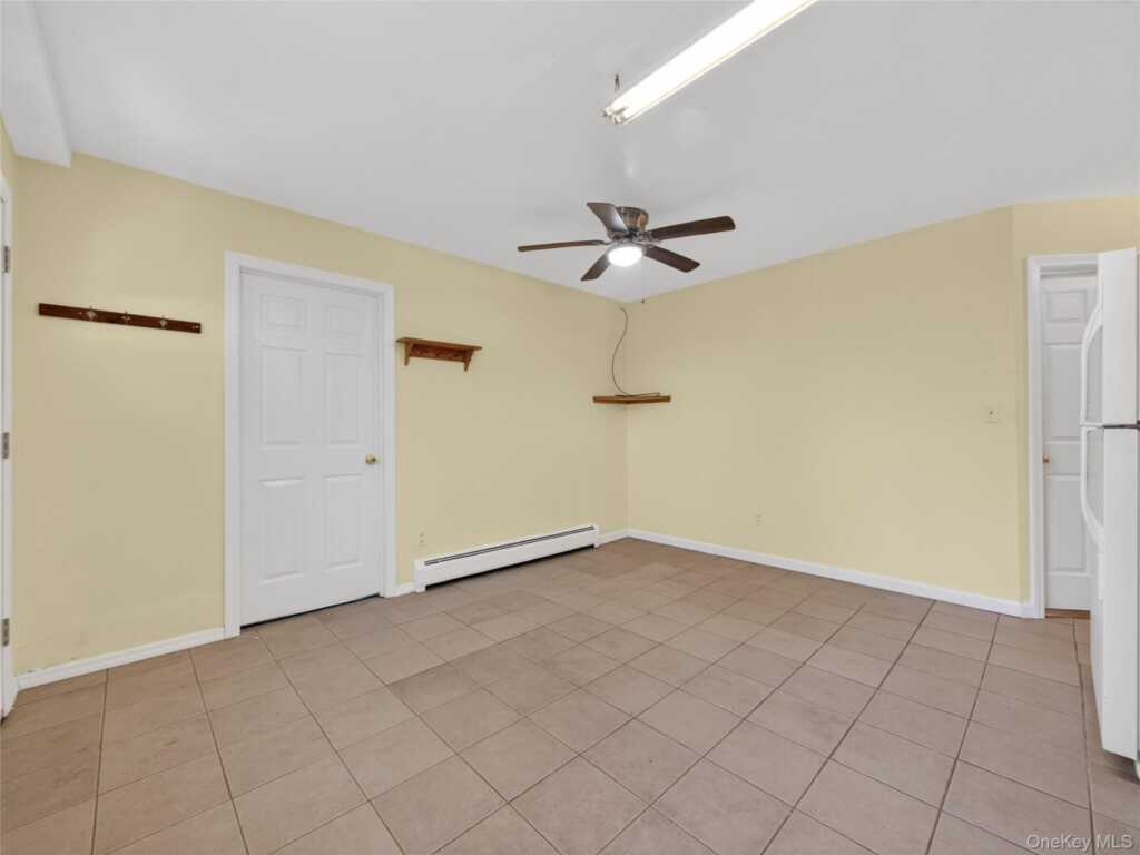 37 Carnation Drive, Nanuet, NY 10954 - Photo 30 of 38