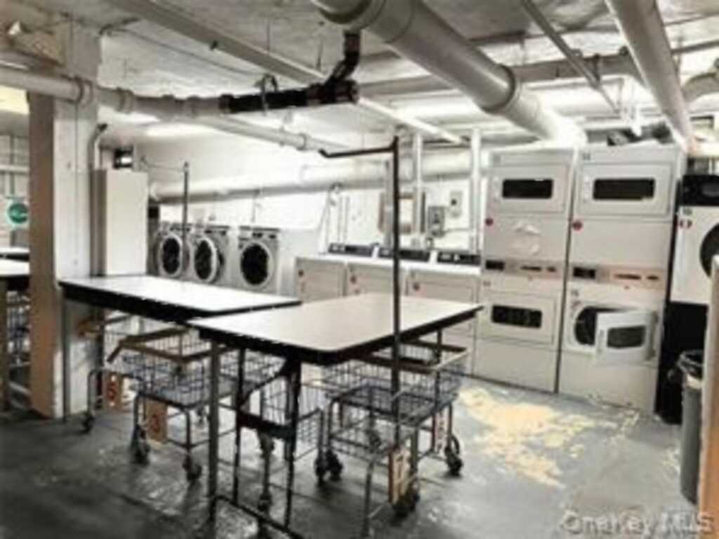 210 Martine Avenue, Unit #2M, White Plains, NY 10601 - Photo 10 of 10