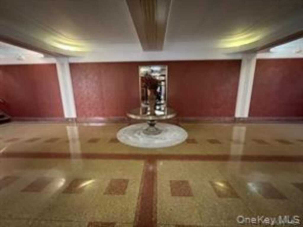 210 Martine Avenue, Unit #2M, White Plains, NY 10601 - Photo 2 of 10