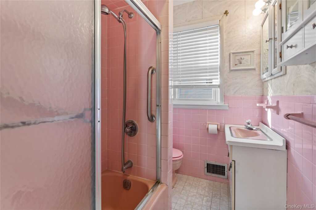 20 Lincoln Street, New Rochelle, NY 10801 - Photo 19 of 28