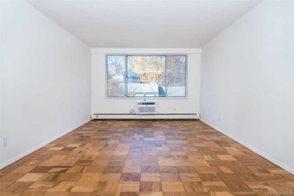 125 Lake Street, Unit #6-J South, White Plains, NY 10604 - Photo 6 of 14