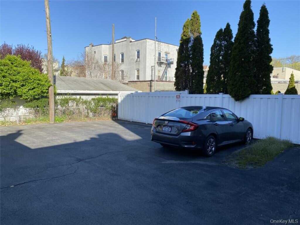 194 Webster Avenue, New Rochelle, NY 10801 - Photo 11 of 21