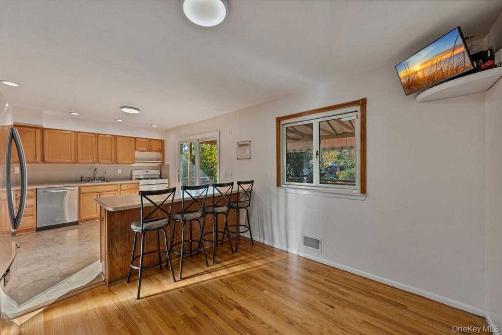 1 Burda Place, New City, NY 10956 - Photo 9 of 28