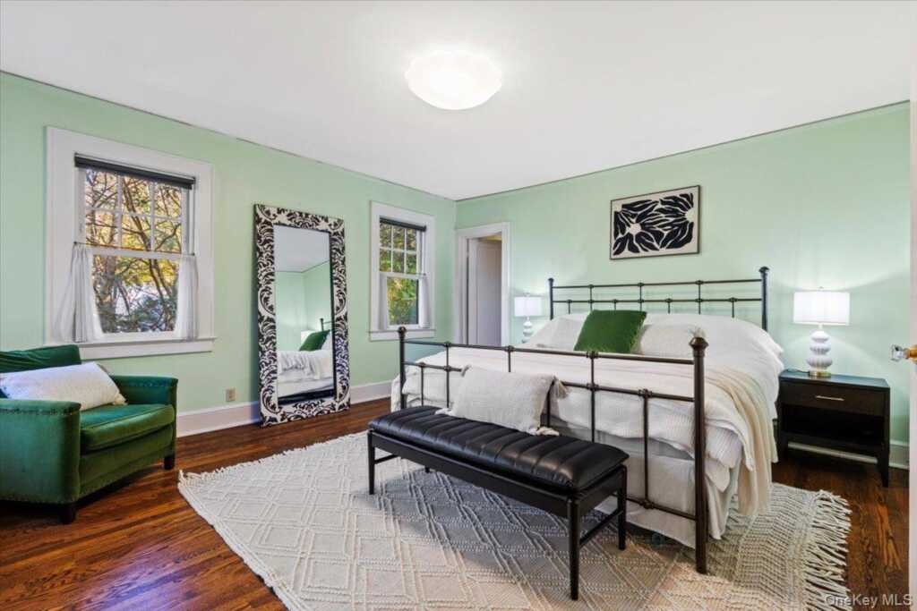 1017 The Parkway, Rye, NY 10543 - Photo 19 of 41