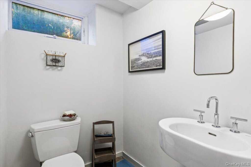 1017 The Parkway, Rye, NY 10543 - Photo 30 of 41