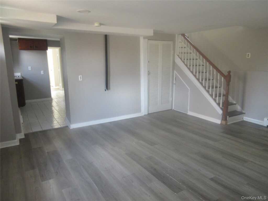 122 Liberty Drive, Stony Point, NY 10980 - Photo 8 of 32