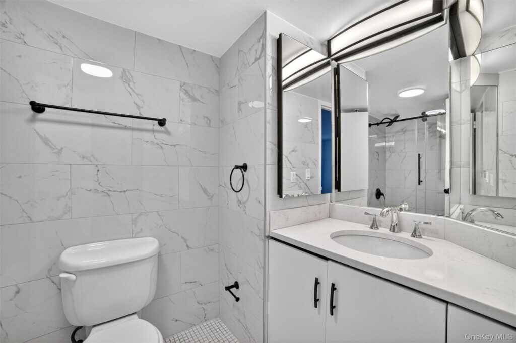 25 Rockledge Avenue, Unit #410W, White Plains, NY 10601 - Photo 22 of 38