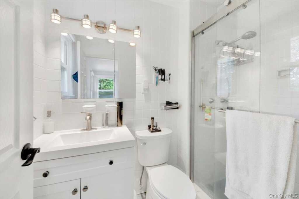 270 Victory Boulevard, New Rochelle, NY 10804 - Photo 18 of 26