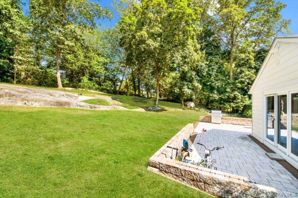 270 Victory Boulevard, New Rochelle, NY 10804 - Photo 23 of 26