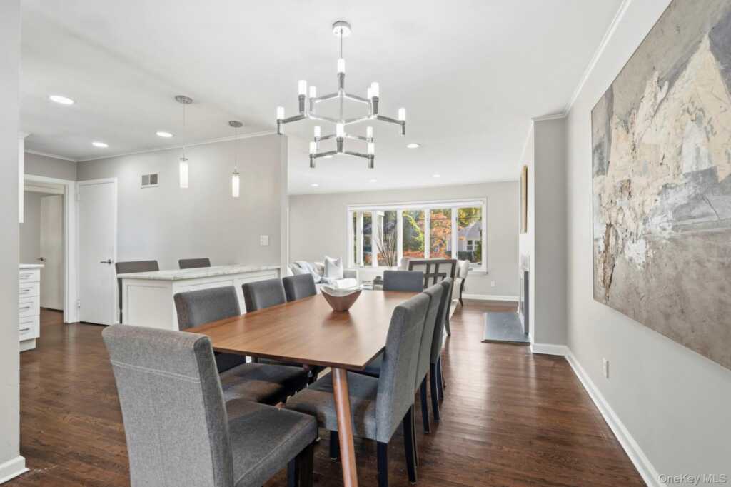 52 Rogers Drive, New Rochelle, NY 10804 - Photo 5 of 25