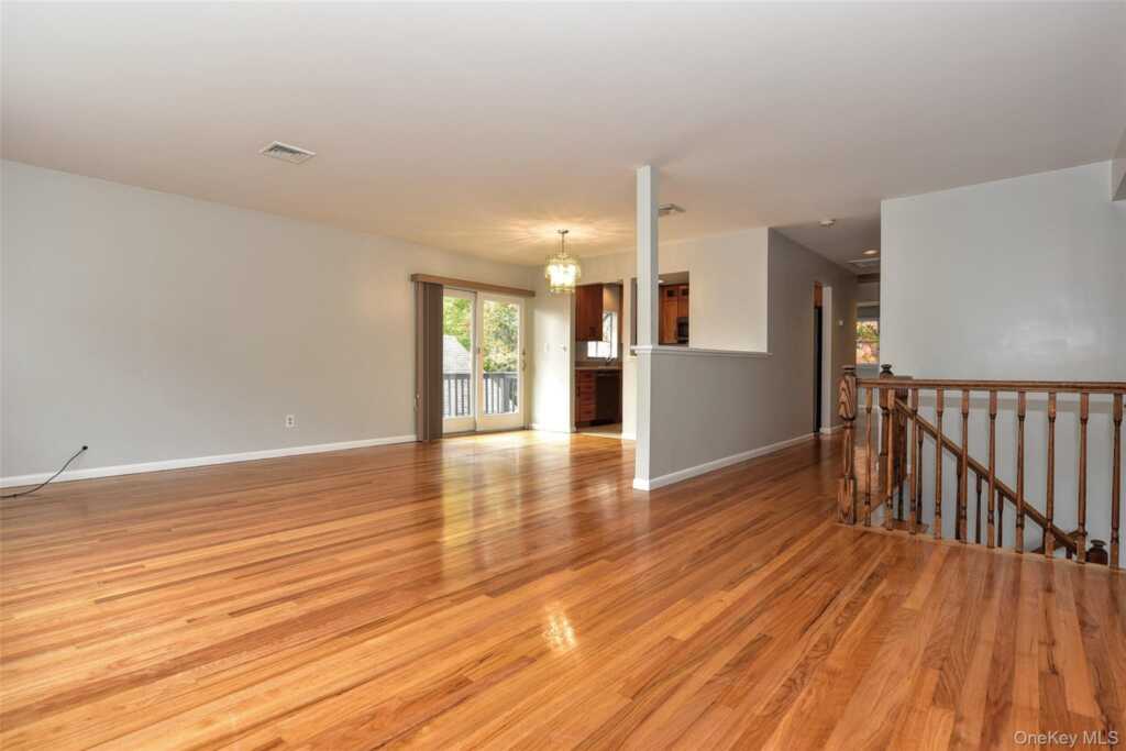 33 Hillcrest Road, Suffern, NY 10901 - Photo 8 of 39