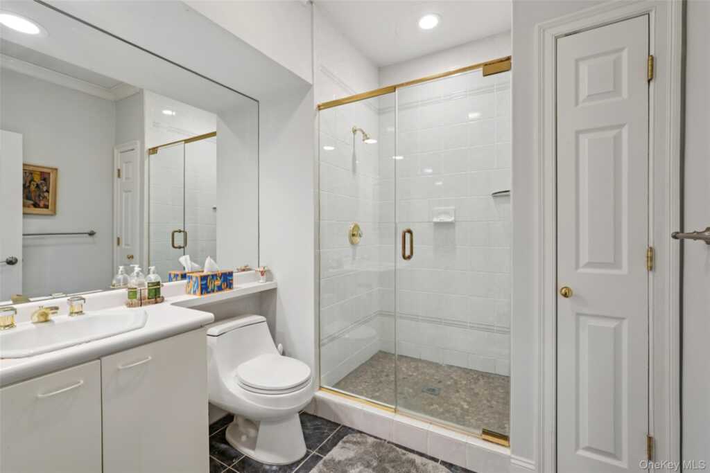 15 Arrowwood Circle, Rye, NY 10573 - Photo 17 of 31