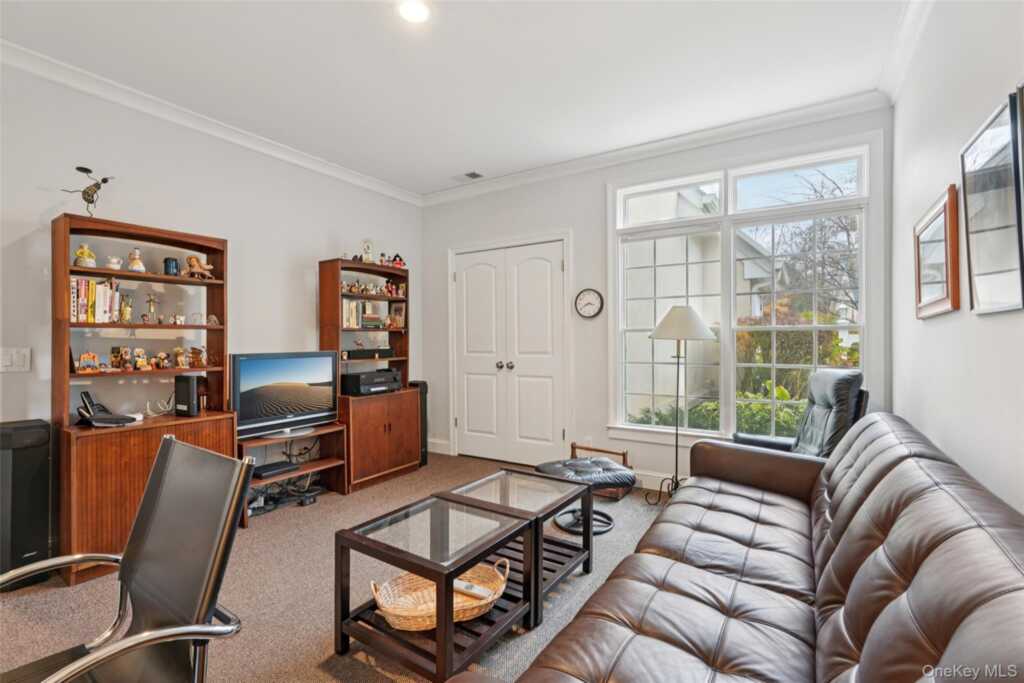 15 Arrowwood Circle, Rye, NY 10573 - Photo 20 of 31