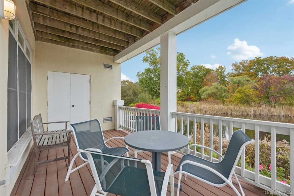 15 Arrowwood Circle, Rye, NY 10573 - Photo 21 of 31